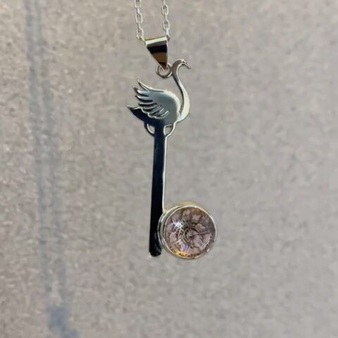 925 ayar  gümüş yaşam çiçeği ve sayı sekanslı anahtar kuğu kolye